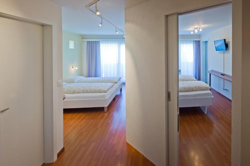 Hotel Drei Koenige Einsiedeln Room photo